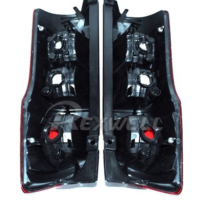 12V Auto Tail Light for Nissan Urvan NV350 E26 26550-3XA0A 26555-3XA0A Heat Resistant